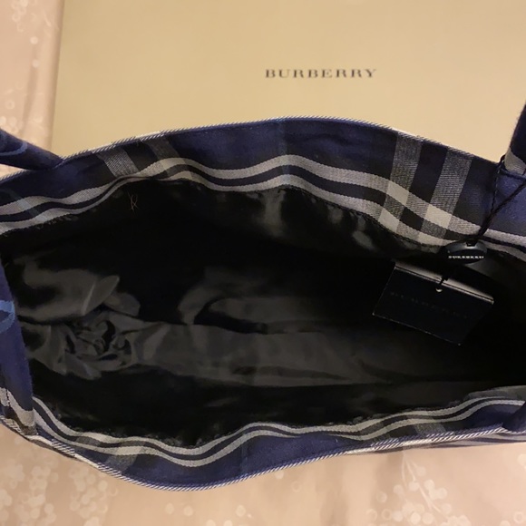 Burberry Tote Bag - Picture 3 of 7